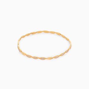 Tiesh 22kt Gold Delicate Bangle for Moments That Matter
