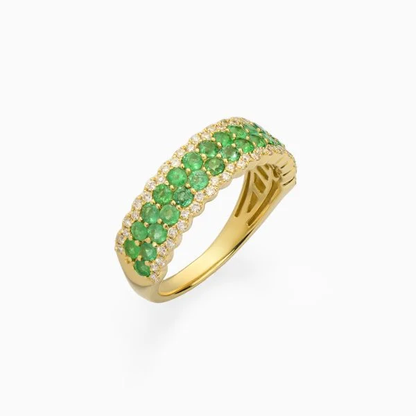 18kt exquisite Yellow Gold Cocktail Ring emblazoned with Emeralds